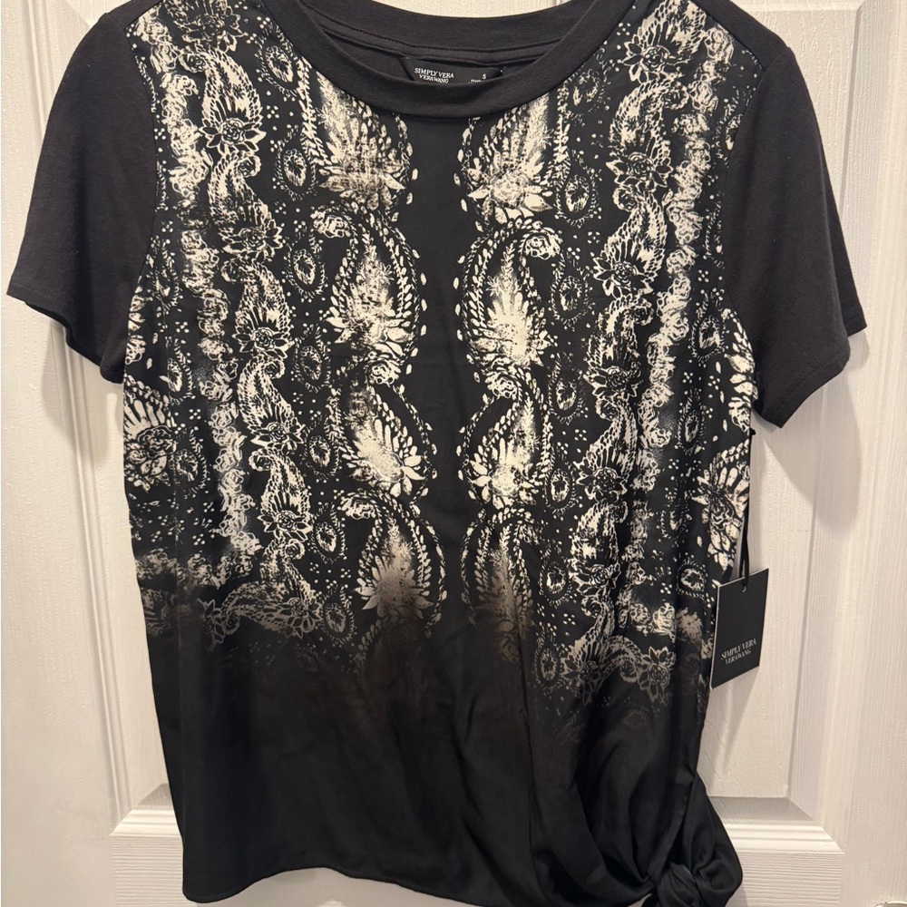 Simply Vera Vera Wang Short Sleeve Short NWT